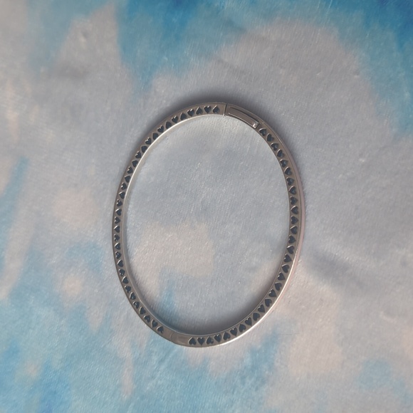 Pink radiant hearts of Pandora bangle - Picture 2 of 6